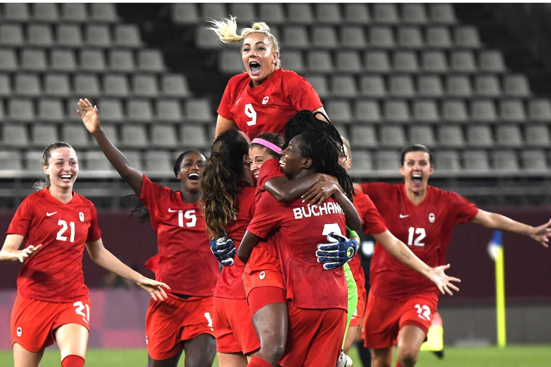 九游VIP-西班牙女足双前锋连下两城，轰动球坛！的简单介绍