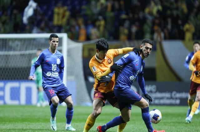 全力以赴，亚冠比赛各方角力相争的简单介绍