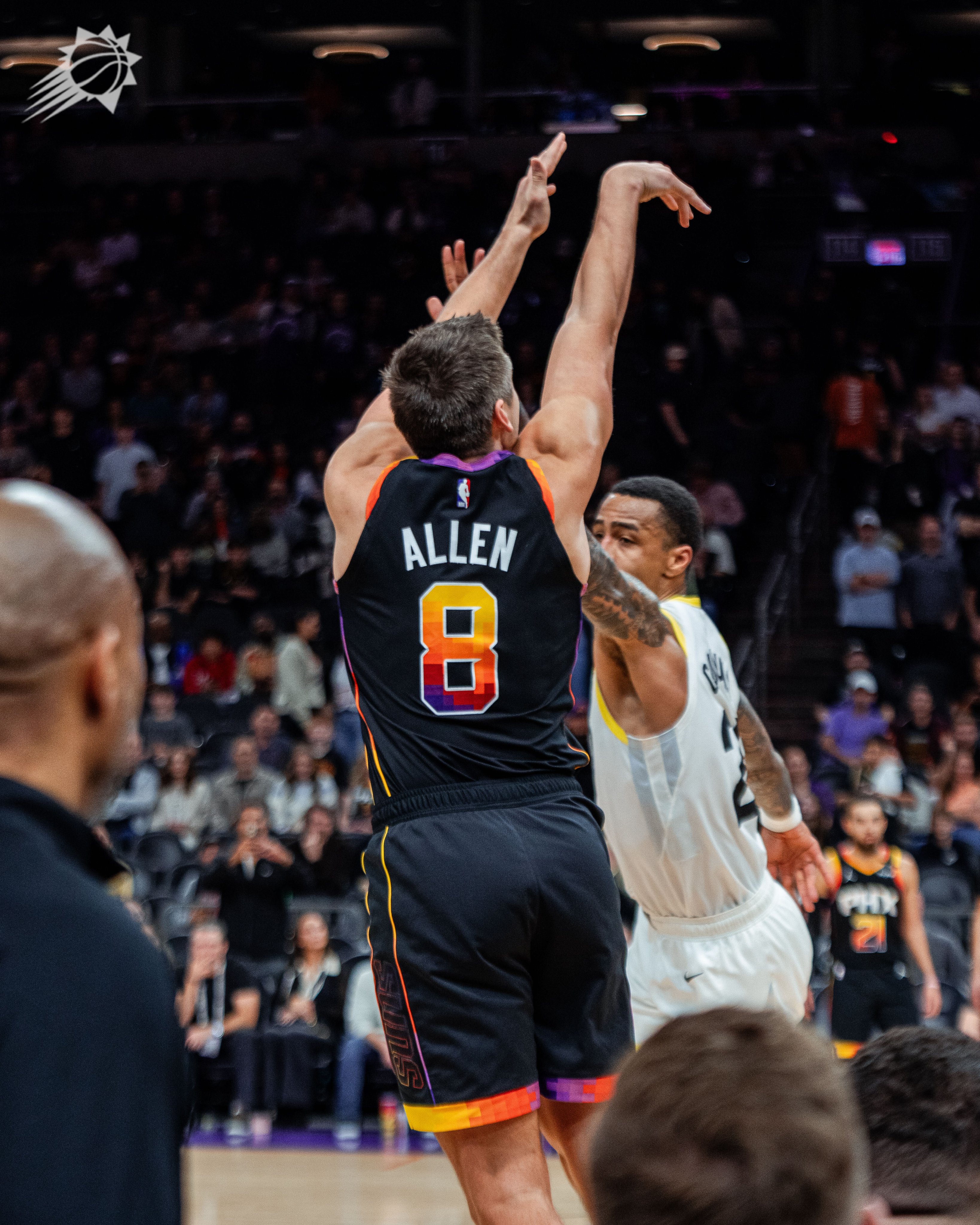 九游体育官方入口-关于场上球员的出色表现令人赞叹不已，称赞之声不绝于耳的信息