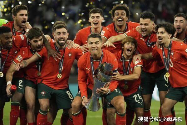 曼联欧冠举世瞩目，欧国联比赛展现实力