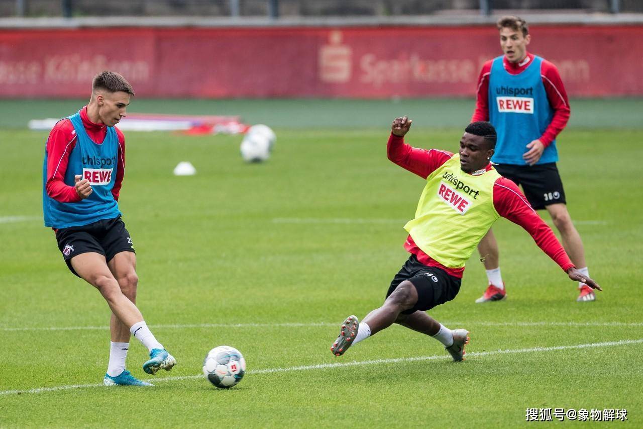 关于RB莱比锡门将表现出色，帮助球队取得胜利的信息