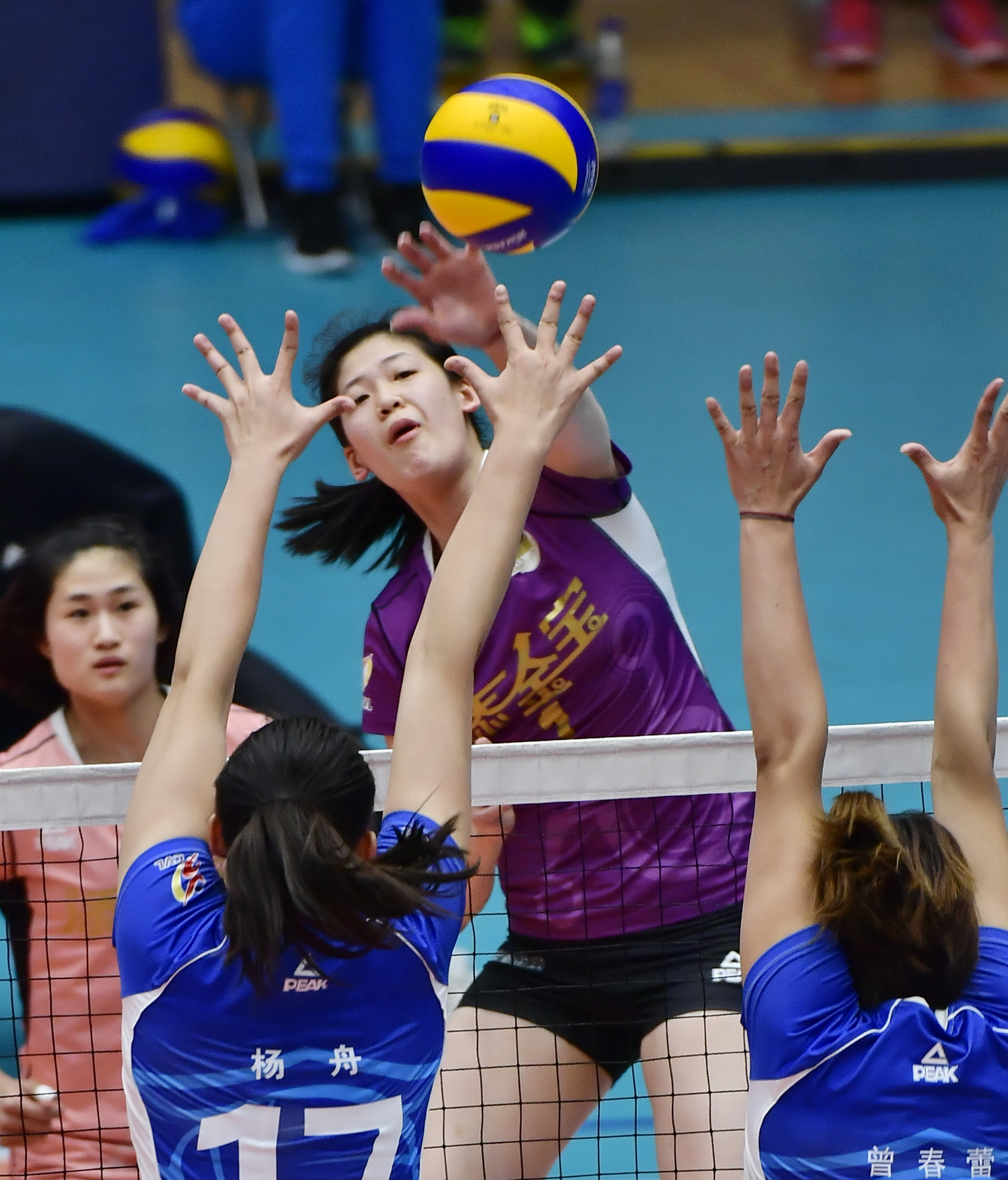 九游娱乐官方-吉尔蒂解围，主场扳回一城继续豪取三分