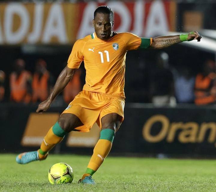 科特迪瓦球员或调整踢球风格，突出技术特点