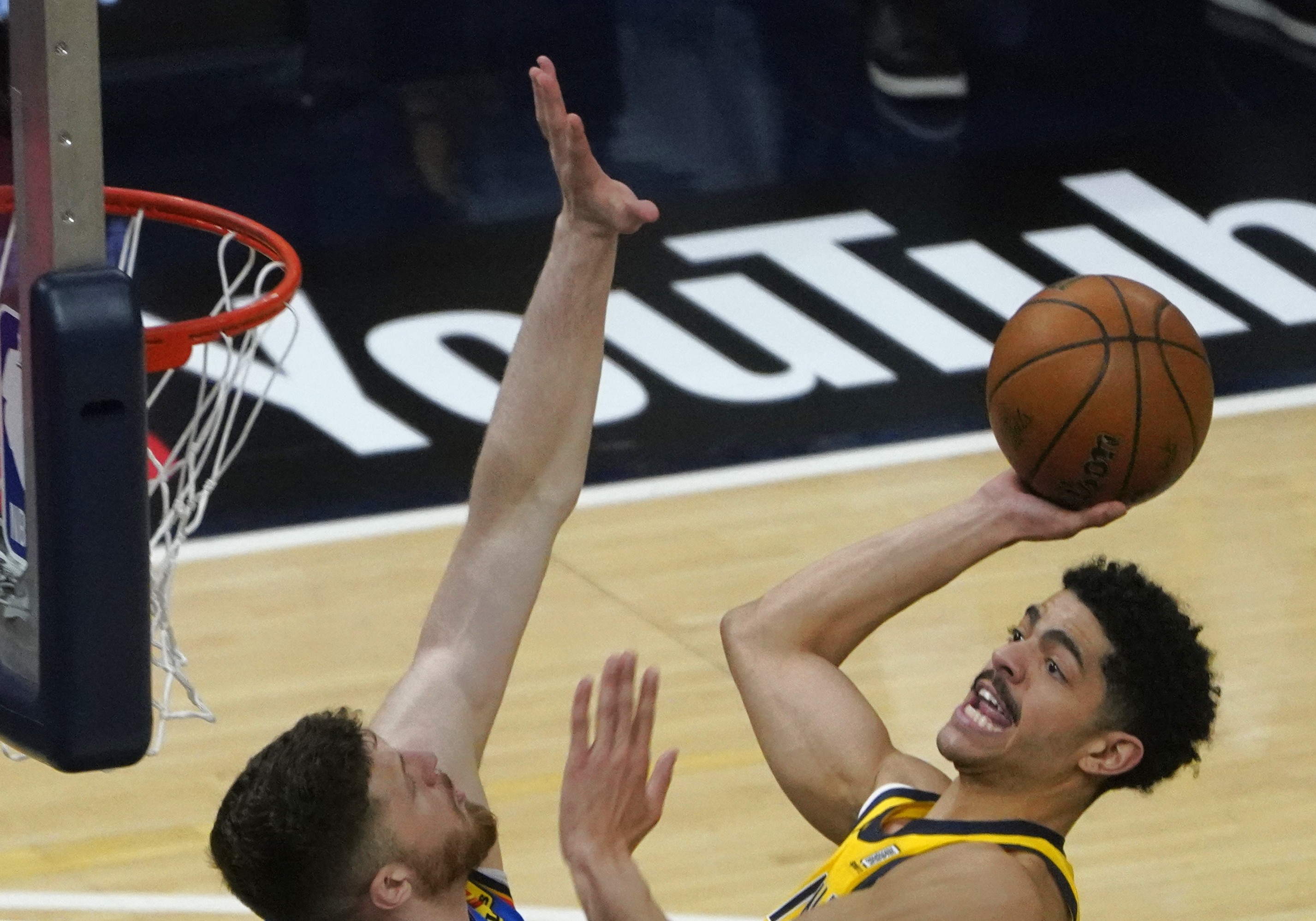 九游体育平台-NBA季后赛东部半决赛即将拉开帷幕，热火战胜步行者的简单介绍