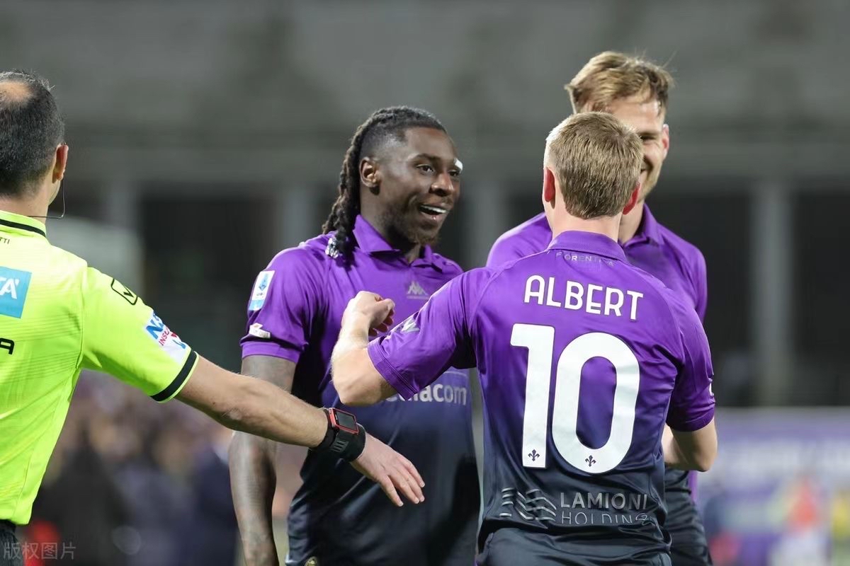 九游官网-佛罗伦萨中场复出，球队士气大振的简单介绍