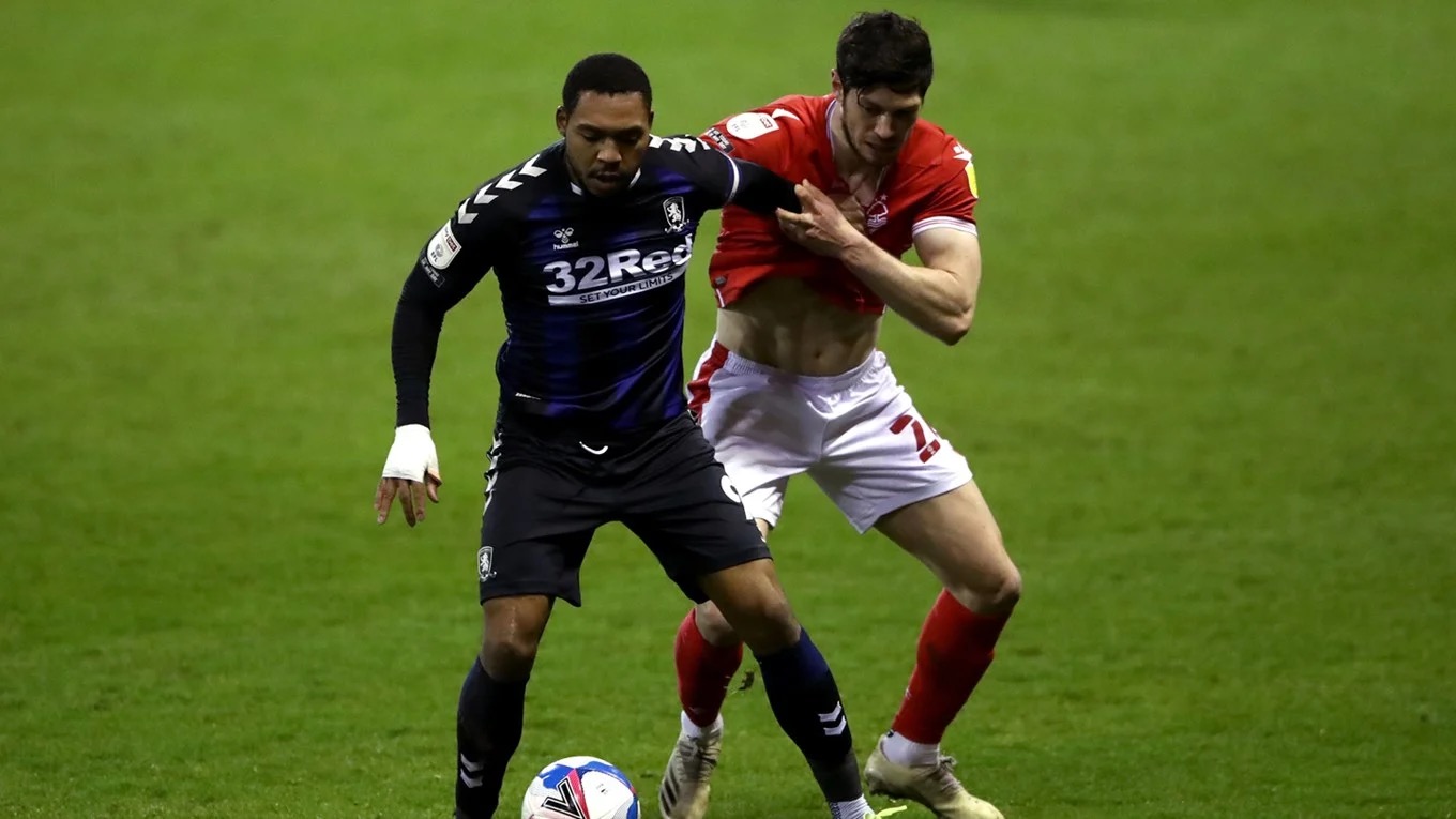 九游娱乐-伯明翰城取得关键胜利，保级压力减轻