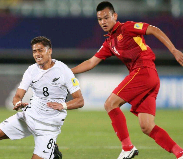 越南选手刷新世界纪录，夺冠