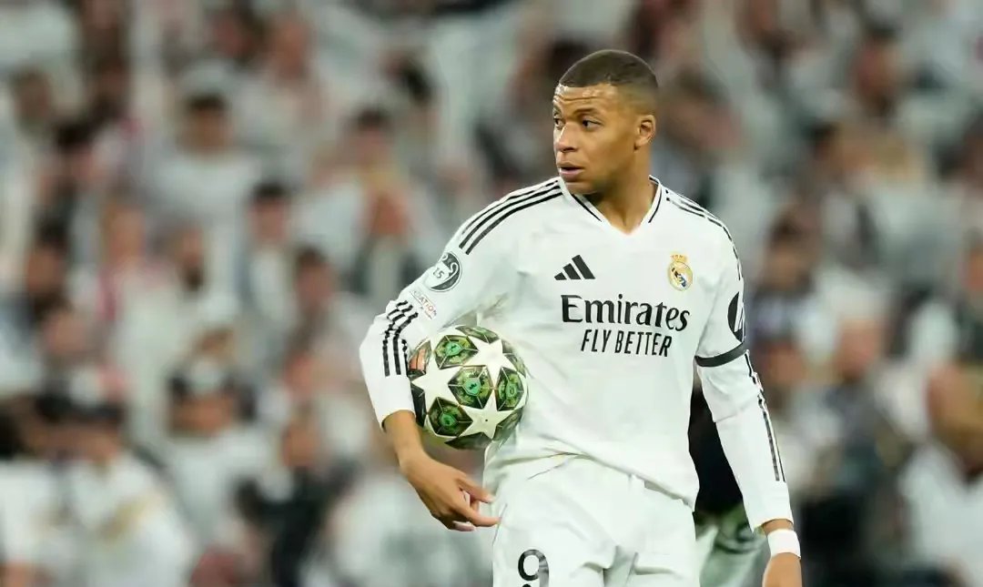 巴黎圣日耳曼中场姆巴佩季内完成生涯第百球，刷新纪录