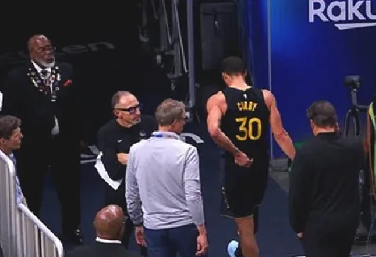 九游app下载-NBA勇士队遭遇两连败，备战下一场胜利