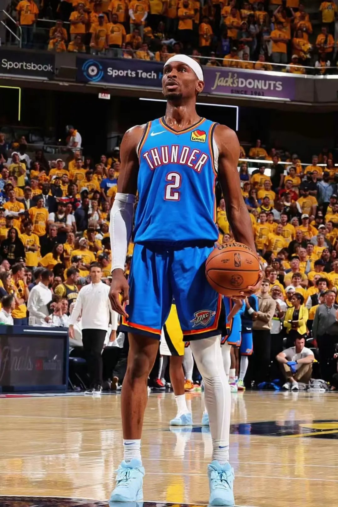 步行者锋线发挥稳定，取得重要胜利