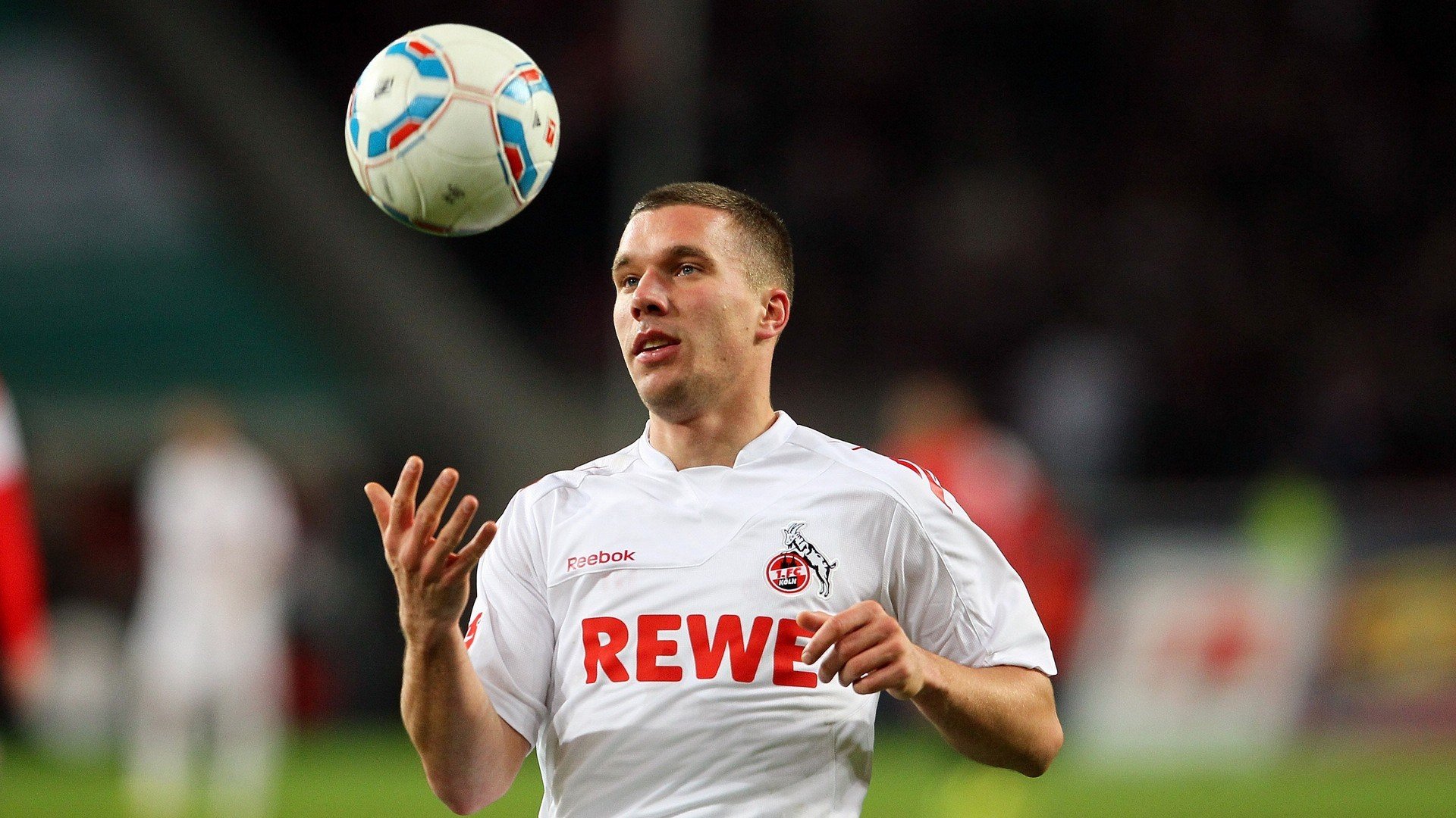 从波士顿到马尼拉，切特·霍姆格伦的两座王冠与一座桥梁