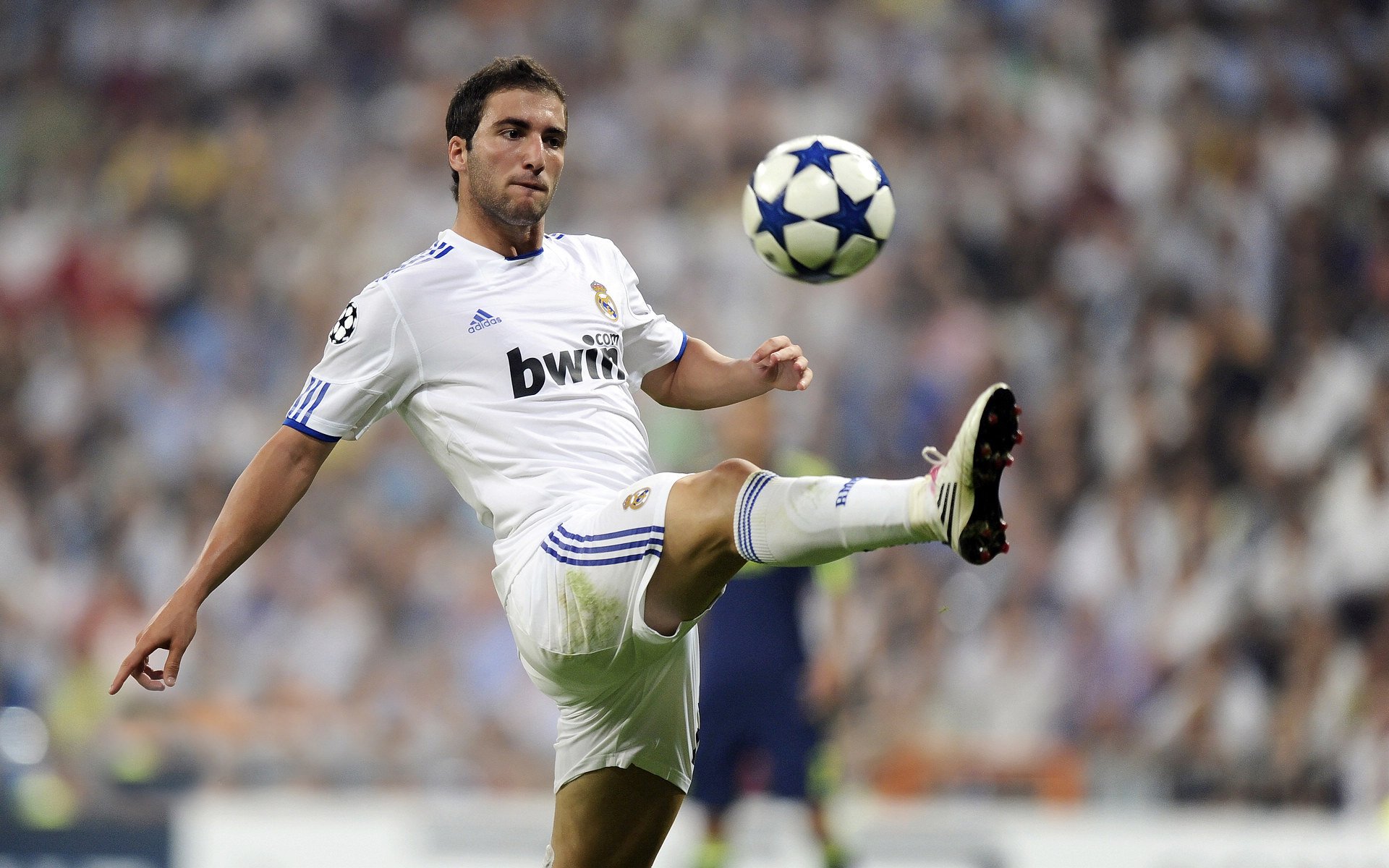 九游中国-东方征服，那不勒斯轻取日本，李刚仁荣膺关键先生